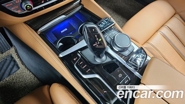 BMW 5 Series (G30) 520i Luxury 2023 — фото 9