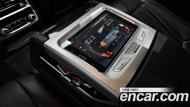 BMW 7 Series (G11) 740d xDrive M Sport 2018 — фото 17