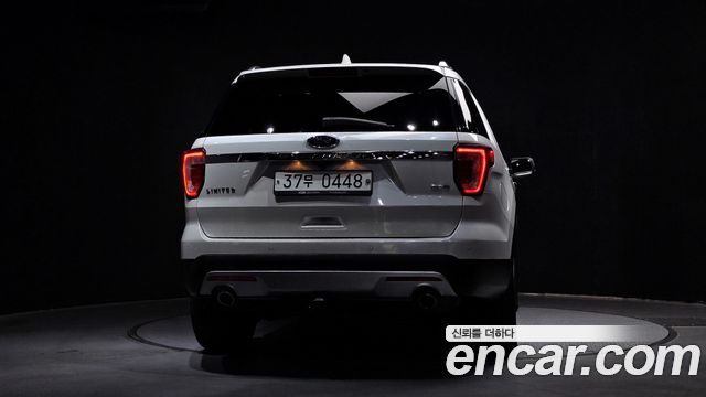 Ford Explorer 2.3 Limited 4WD 5th 2016 — фото 4