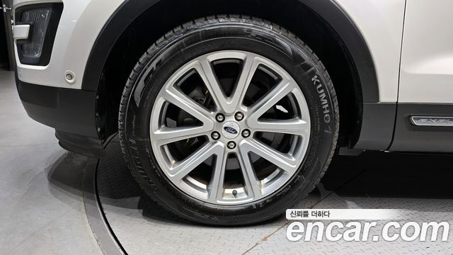 Ford Explorer 2.3 Limited 4WD 5th 2016 — фото 5
