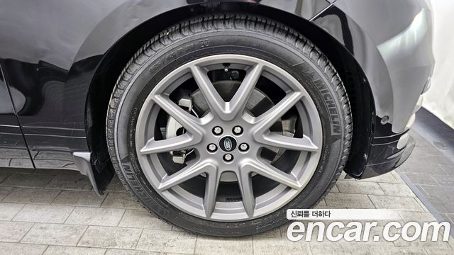Land Rover Range Rover Velar 3.0 P400 Dynamic HSE 2025 — фото 5
