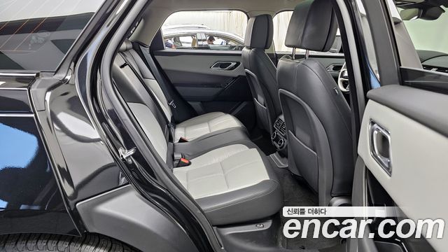 Land Rover Range Rover Velar 3.0 P400 Dynamic HSE 2025 — фото 12