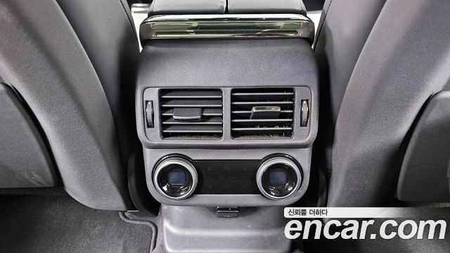 Land Rover Range Rover Velar 3.0 P400 Dynamic HSE 2025 — фото 18
