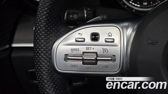 Mercedes-Benz E-Class (W213) E220d Cabriolet 2019 — фото 18