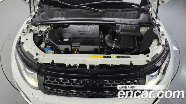 Land Rover Range Rover Evoque 2.0 TD4 SE 2018 — фото 6