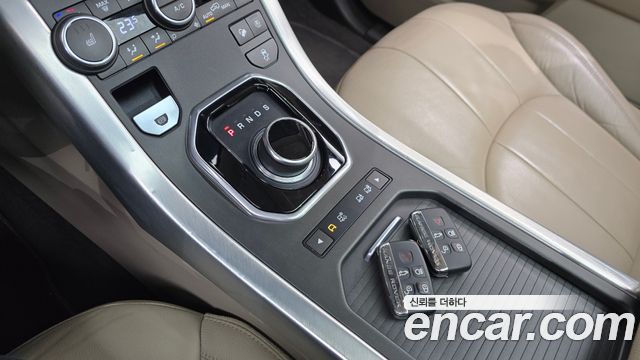 Land Rover Range Rover Evoque 2.0 TD4 SE 2018 — фото 9