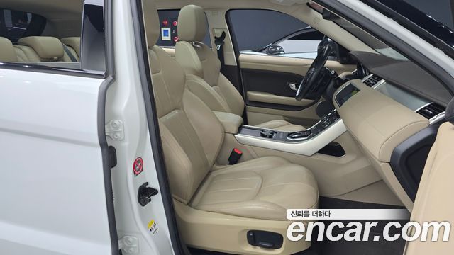 Land Rover Range Rover Evoque 2.0 TD4 SE 2018 — фото 10