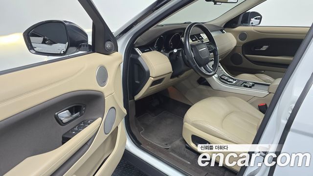 Land Rover Range Rover Evoque 2.0 TD4 SE 2018 — фото 11