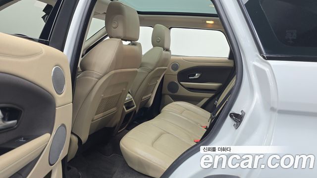 Land Rover Range Rover Evoque 2.0 TD4 SE 2018 — фото 12
