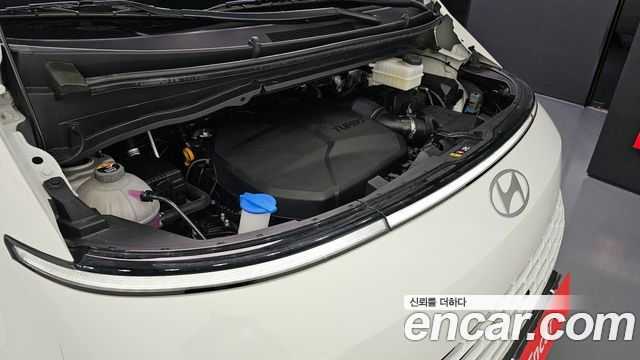 Hyundai Staria Cargo 3-Seater Modern 2025 — фото 6