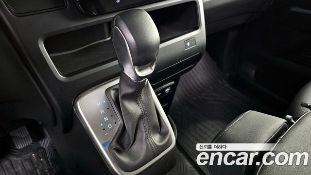 Hyundai Staria Cargo 3-Seater Modern 2025 — фото 9