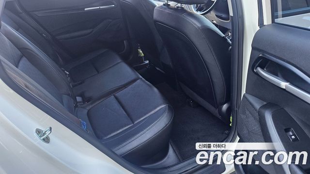 Kia Seltos Diesel 1.6 2WD Trendy 2022 — фото 23