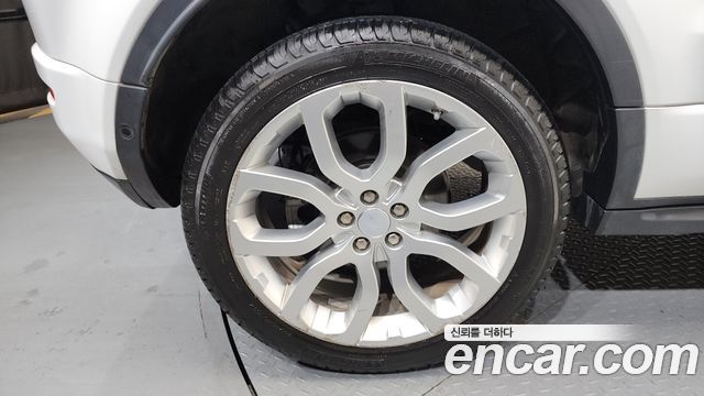 Land Rover Range Rover Evoque 2.0 TD4 HSE Dynamic 2019 — фото 5