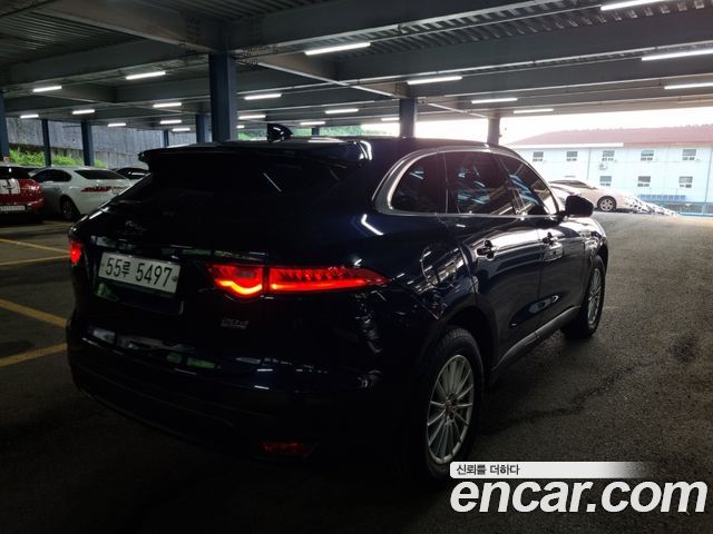 Jaguar F-PACE 20d Prestige 2018 — фото 2