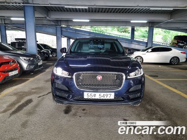 Jaguar F-PACE 20d Prestige 2018 — фото 3