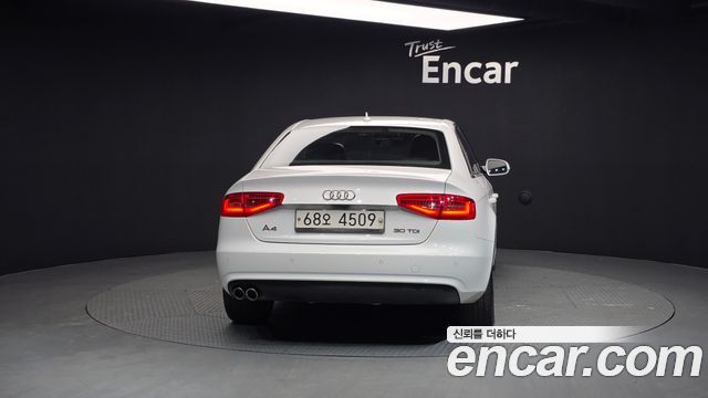 Audi A4 30 TDI Dynamic B8 2015 — фото 4