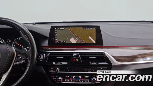 BMW 6 Series GT (G32) 620d Luxury 2019 — фото 16