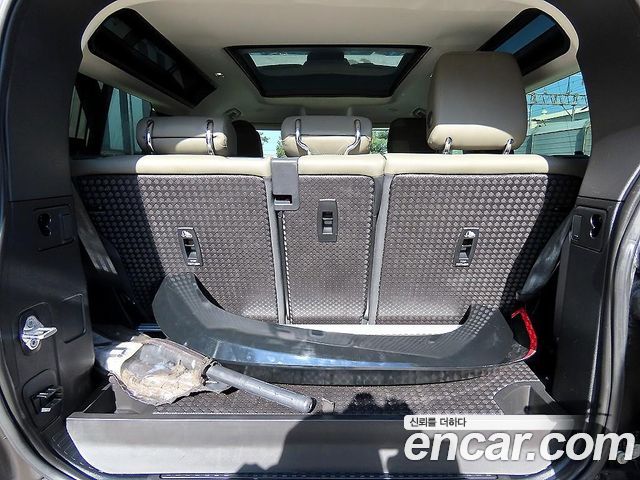 Land Rover Defender (L663) 90 D250 SE 2022 — фото 22
