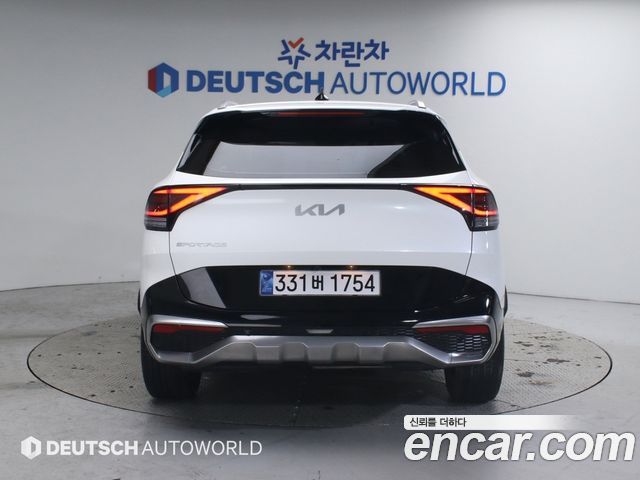 Kia Sportage (V) Diesel 2.0 2WD Prestige 2023 — фото 4