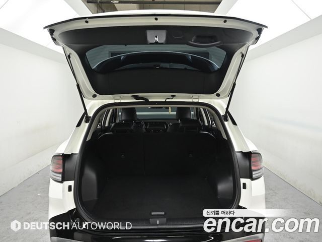Kia Sportage (V) Diesel 2.0 2WD Prestige 2023 — фото 24
