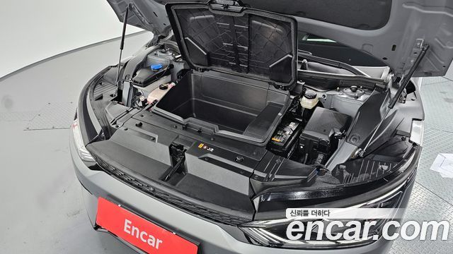 Kia EV6 Long Range GT Line 2022 — фото 6