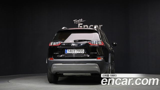 Jeep Cherokee (KL) 2.4 Limited AWD 2021 — фото 4