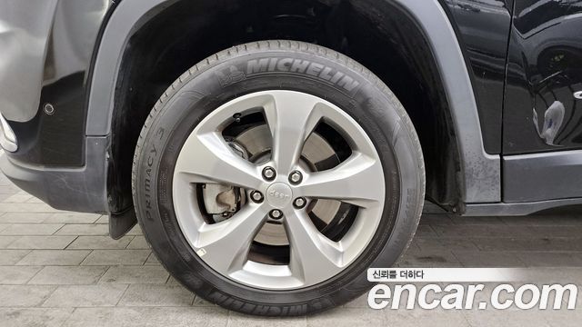 Jeep Cherokee (KL) 2.4 Limited AWD 2021 — фото 5