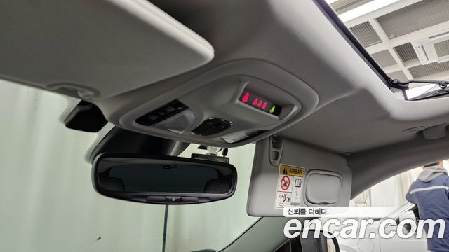 Jeep Cherokee (KL) 2.4 Limited AWD 2021 — фото 17
