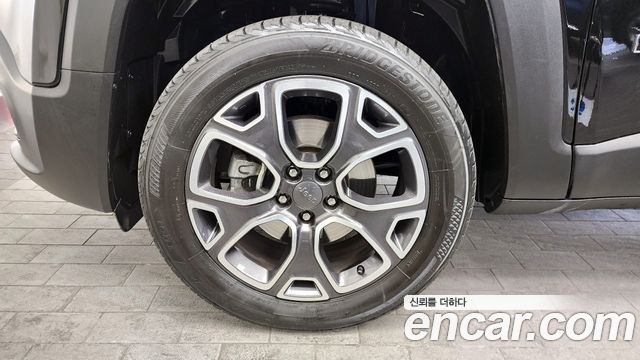 Jeep Renegade 2.0 Diesel Limited AWD 2018 — фото 5