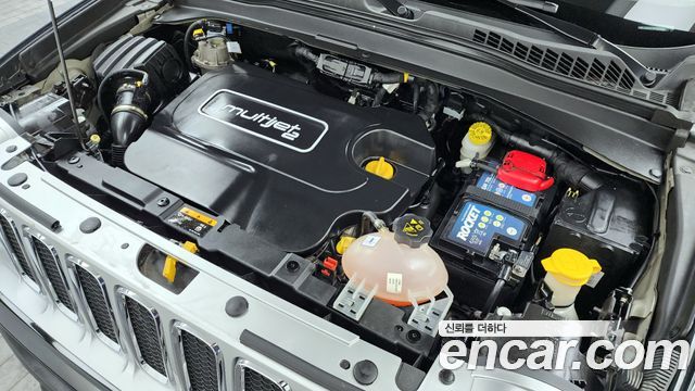 Jeep Renegade 2.0 Diesel Limited AWD 2018 — фото 6