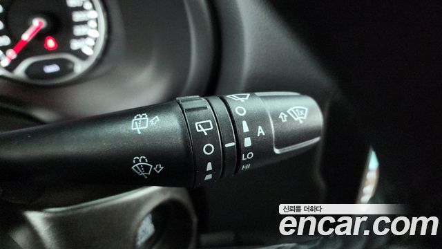 Jeep Renegade 2.0 Diesel Limited AWD 2018 — фото 19