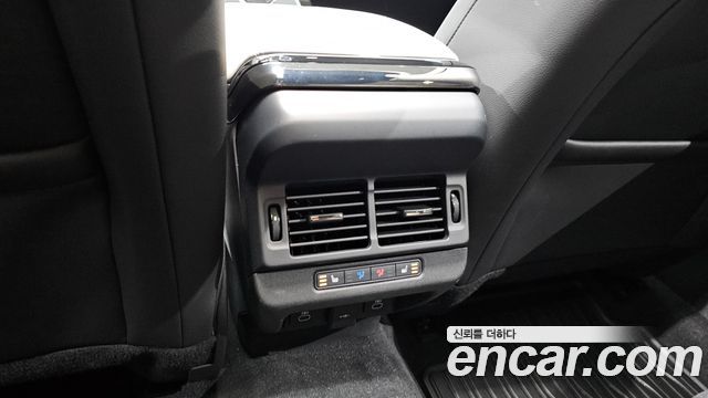 Land Rover Range Rover Evoque (II) P250 Dynamic SE 2025 — фото 18