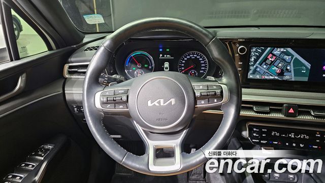 Kia K5 Hybrid (III) Trendy 2022 — фото 13