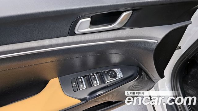 Kia K5 Hybrid (III) Trendy 2022 — фото 14