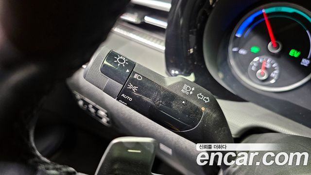Kia K5 Hybrid (III) Trendy 2022 — фото 16