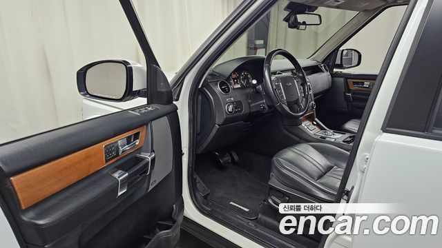 Land Rover Discovery 4 3.0 SDV6 HSE 2014 — фото 10
