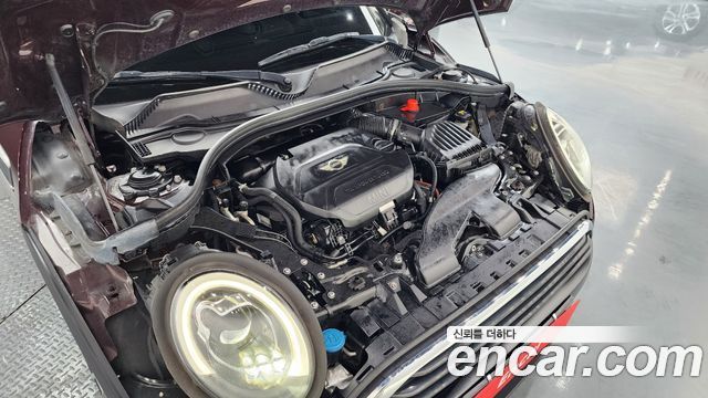 MINI Cooper D Clubman High 2nd 2018 — фото 6
