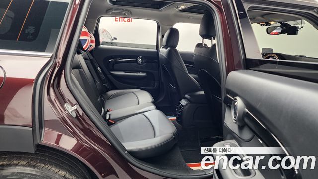 MINI Cooper D Clubman High 2nd 2018 — фото 12