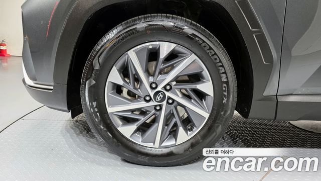 Hyundai Tucson (NX4) Gasoline 1.6 Turbo 4WD Premium 2023 — фото 5