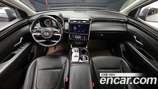 Hyundai Tucson (NX4) Gasoline 1.6 Turbo 4WD Premium 2023 — фото 7