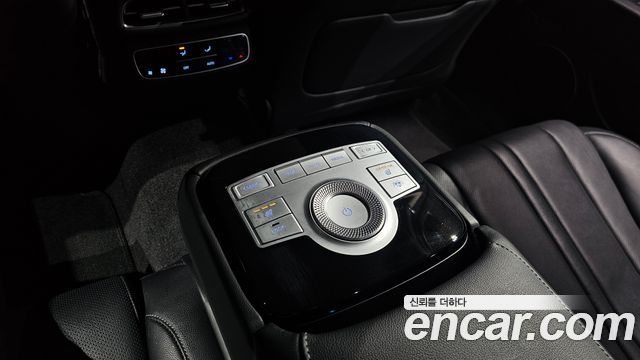 Genesis G80 (RG3) Gasoline 2.5 Turbo AWD 2022 — фото 17