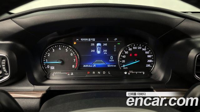 Ford Explorer (VI) 2.3 LimIted 4WD 2021 — фото 8