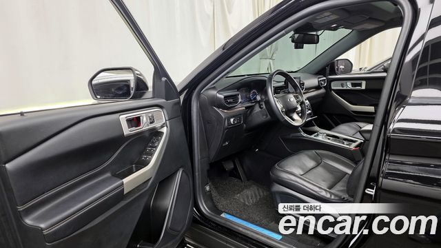 Ford Explorer (VI) 2.3 LimIted 4WD 2021 — фото 10