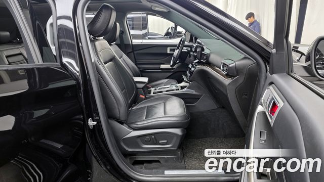 Ford Explorer (VI) 2.3 LimIted 4WD 2021 — фото 11