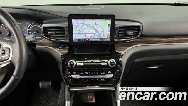 Ford Explorer (VI) 2.3 LimIted 4WD 2021 — фото 14
