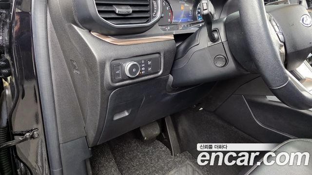 Ford Explorer (VI) 2.3 LimIted 4WD 2021 — фото 17