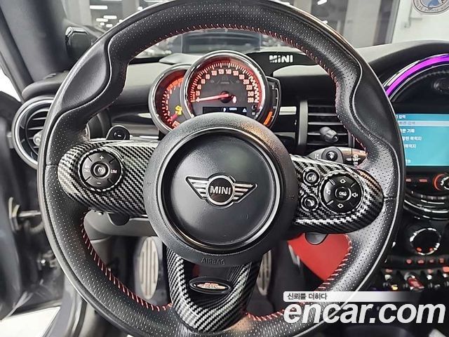 MINI Cooper S JCW 3rd Generation 2020 — фото 9