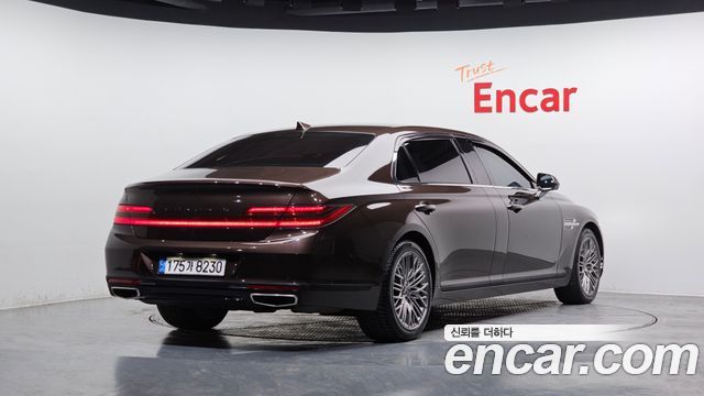 Genesis G90 5.0 AWD Limousine Prestige 2021 — фото 2