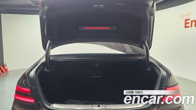 Genesis G90 5.0 AWD Limousine Prestige 2021 — фото 20