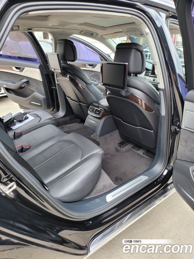 Audi A8 60 TFSI Quattro LWB D4 2015 — фото 15